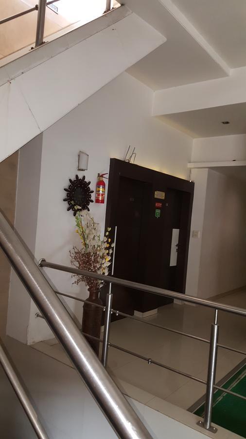 Hotel Khandesh Residency 潘韦尔 外观 照片